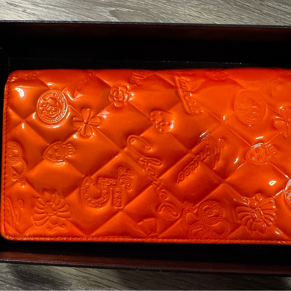 CHANEL Vernis Orange Leather Agenda Wallet